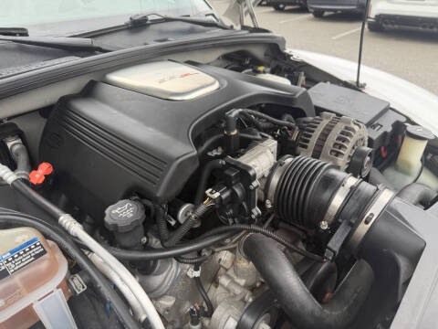 2004 Chevrolet SSR LS
