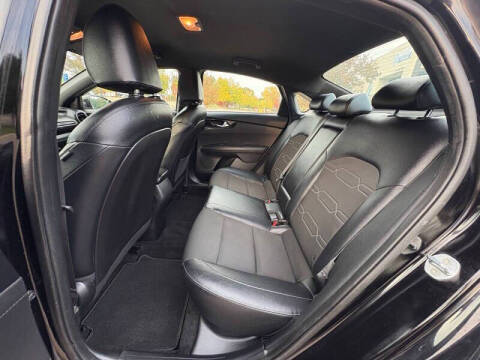 2021 Kia Forte GT Line