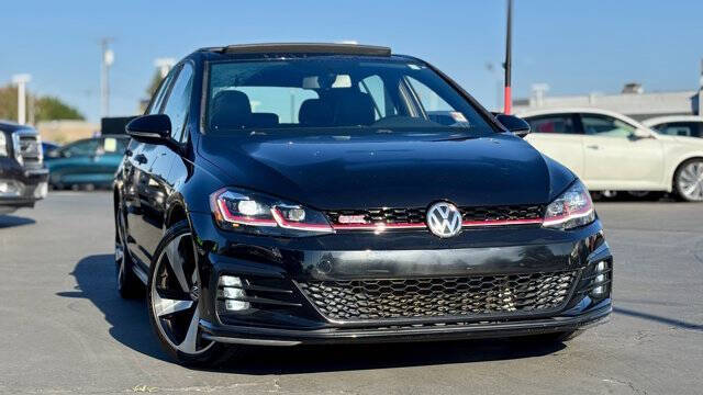 2019 Volkswagen Golf GTI SE