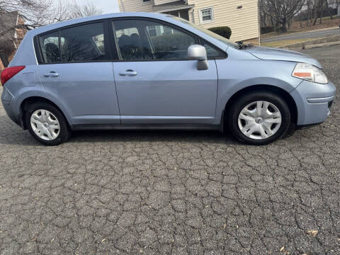 2011 Nissan Versa 1.8 S