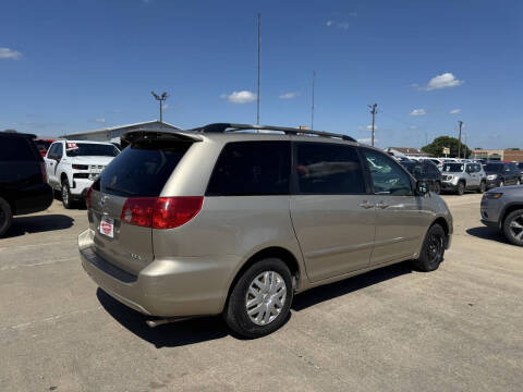 2007 Toyota Sienna LE 7-Passenger