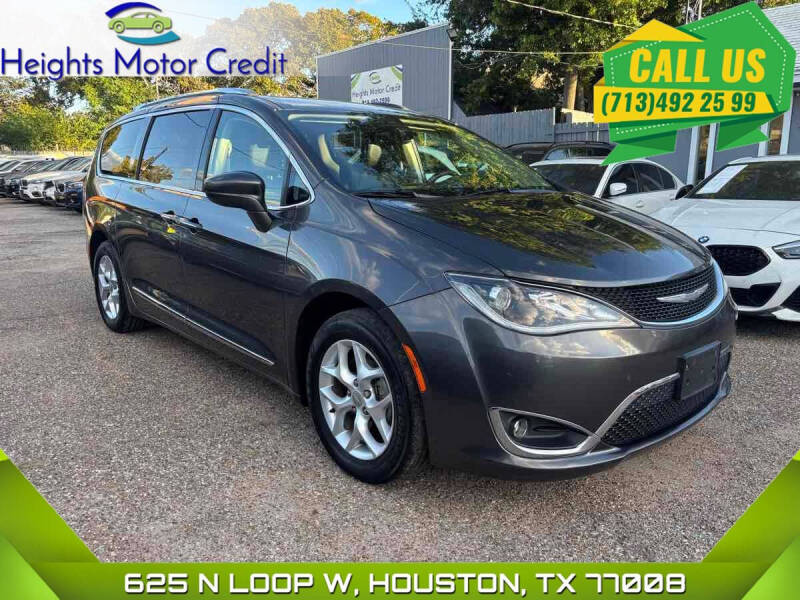 2017 Chrysler Pacifica Touring-L Plus