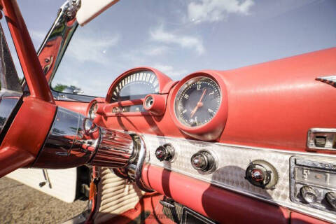 1956 Ford Thunderbird