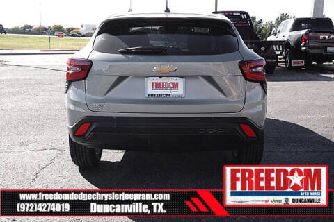 2025 Chevrolet Trax LS