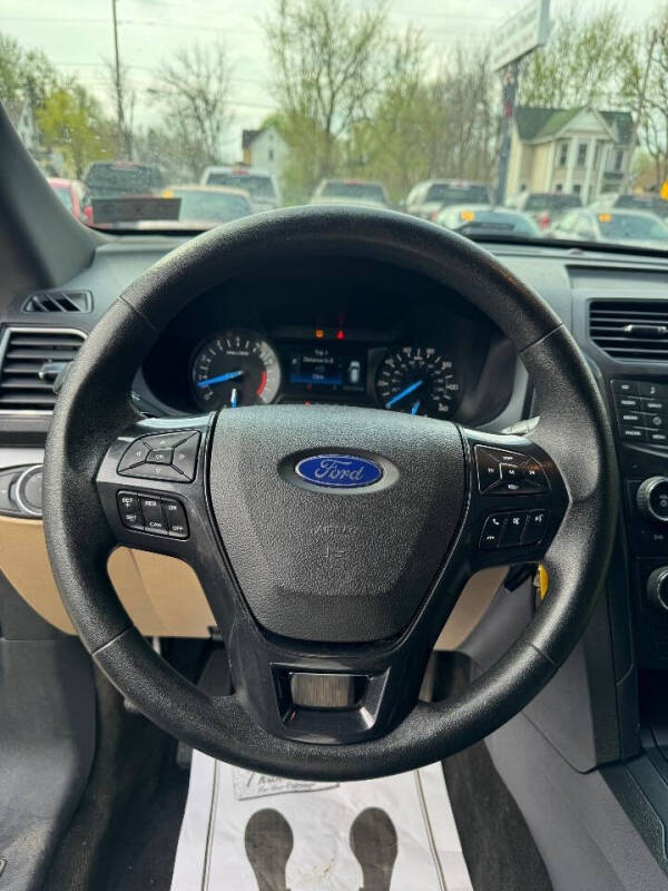 2016 Ford Explorer