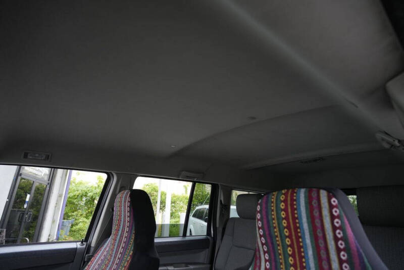 2007 Jeep Commander Sport
