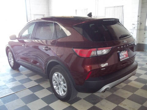 2021 Ford Escape SE