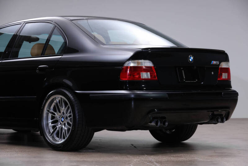 2003 BMW M5