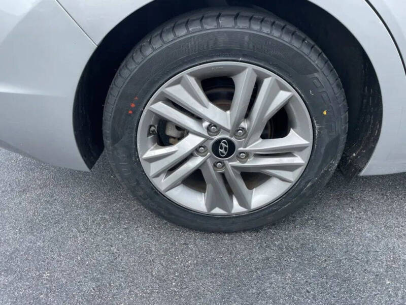 2020 Hyundai Elantra