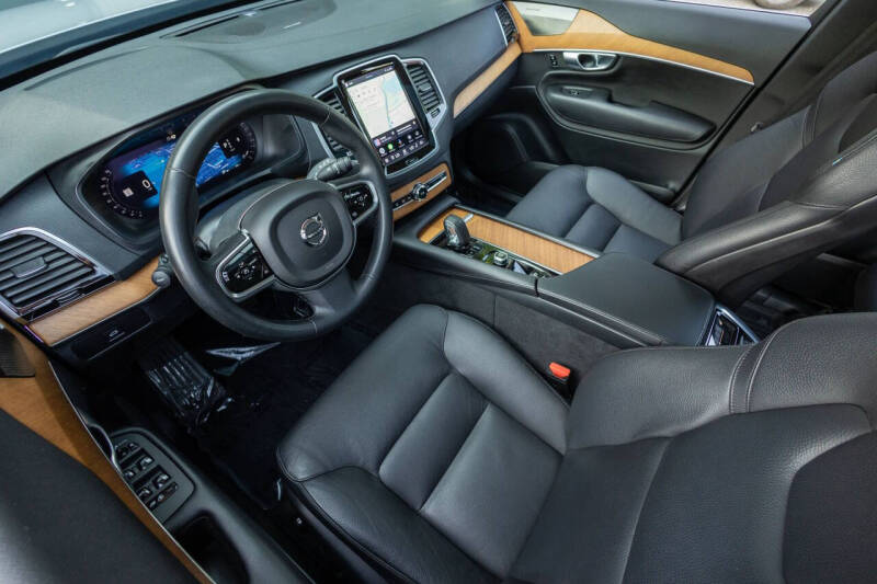 2024 Volvo XC90 B6 Plus Bright Theme 7P