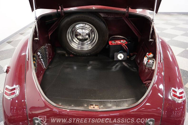 1940 Ford Deluxe