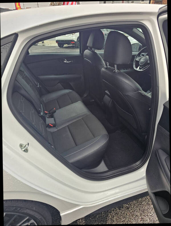 2023 Kia Forte GT-Line