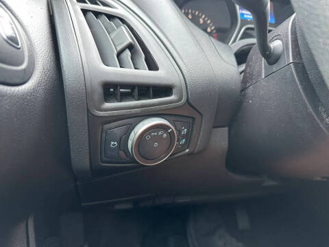 2015 Ford Focus SE