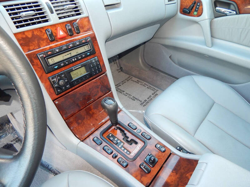 1999 Mercedes-Benz E-Class E 320