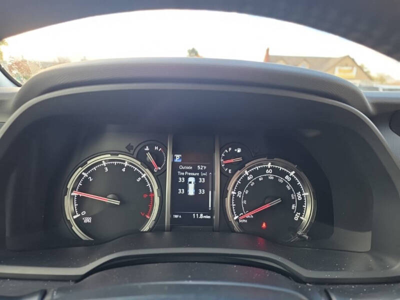 2024 Toyota 4Runner TRD Off-Road