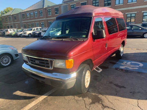 2005 Ford E-Series E-350 SD XLT