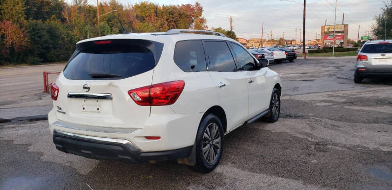 2017 Nissan Pathfinder S
