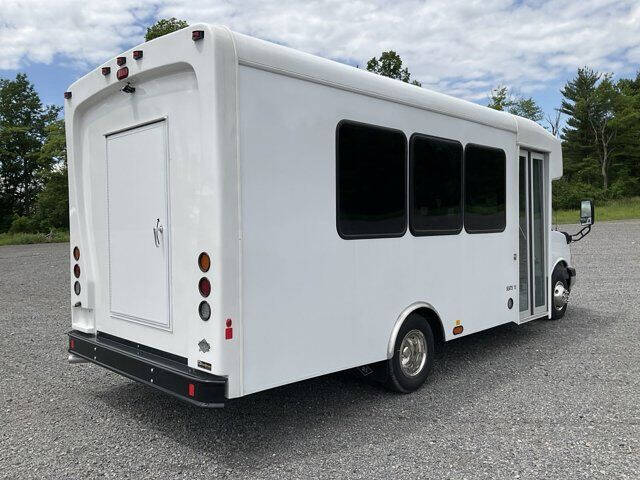 2022 Chevrolet Express 4500