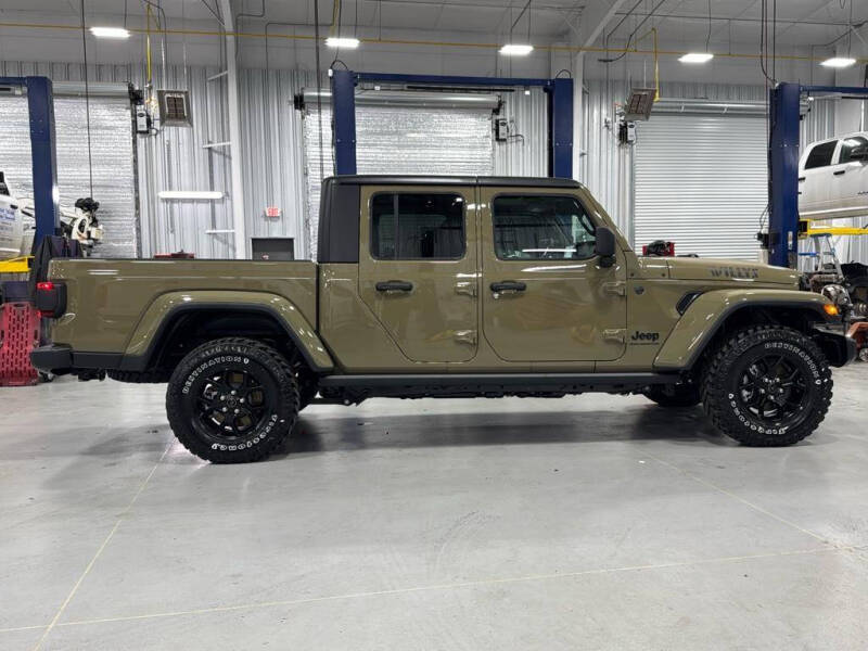 2025 Jeep Gladiator Willys