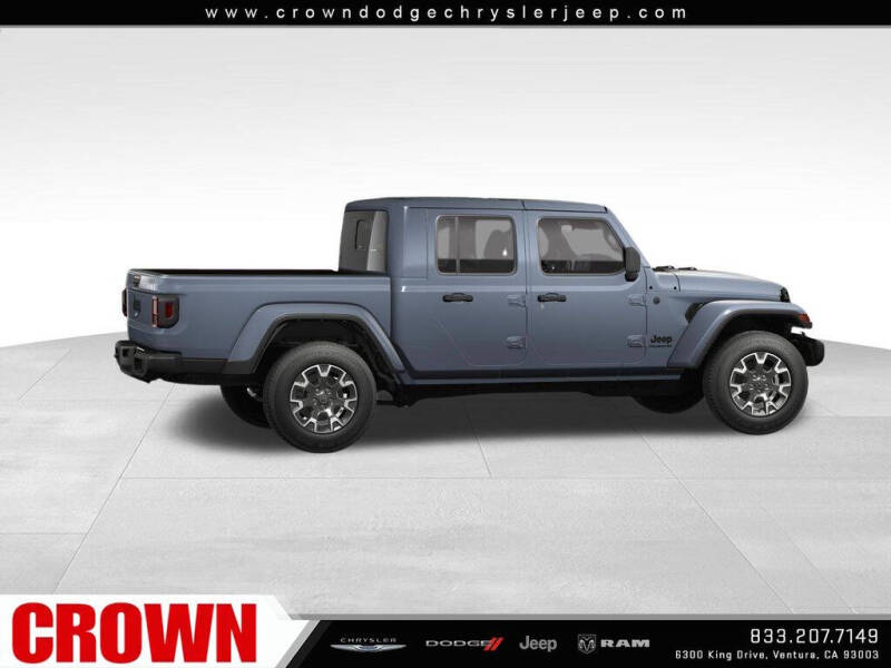 2026 Jeep Gladiator Sahara