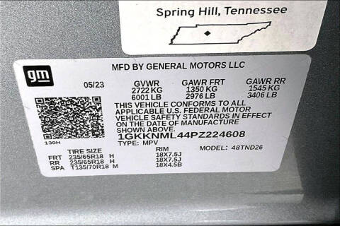 2023 GMC Acadia SLT