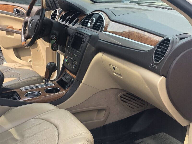 2011 Buick Enclave CXL-2