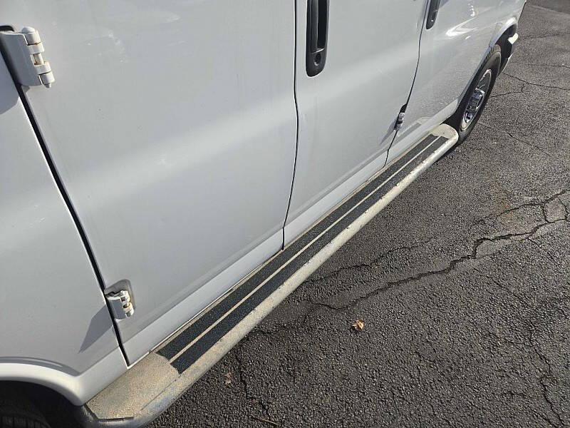 2019 GMC Savana 2500