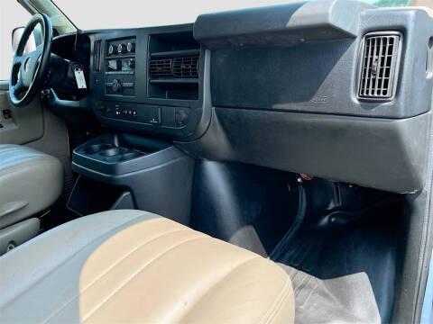 2023 GMC Savana 3500