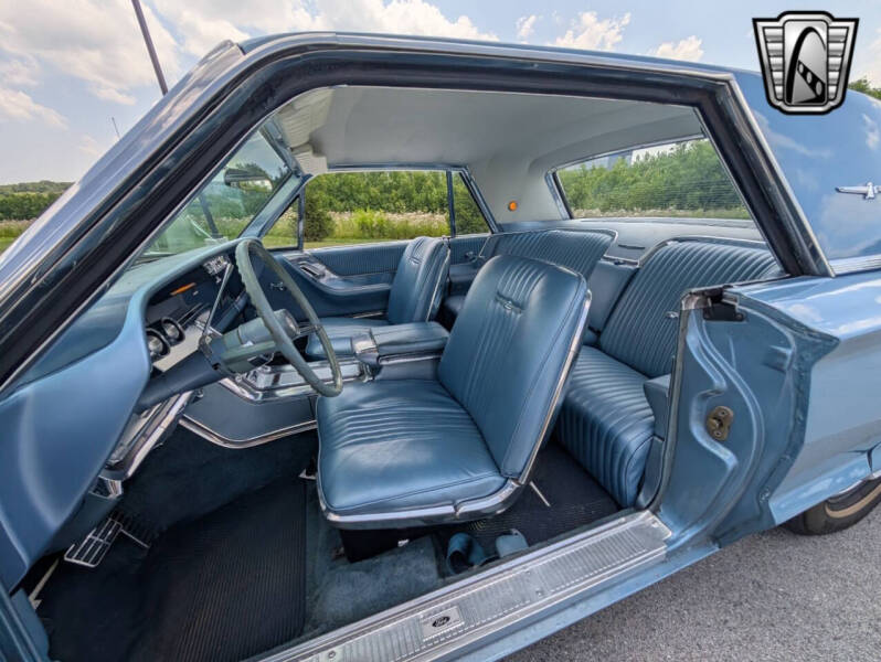 1964 Ford Thunderbird