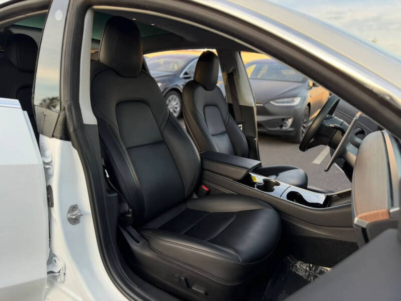 2019 Tesla Model 3 Long Range