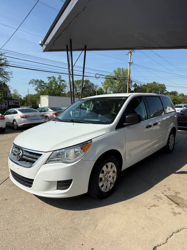 2013 Volkswagen Routan S