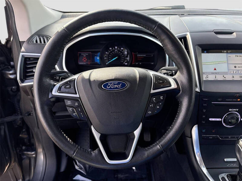 2016 Ford Edge Titanium