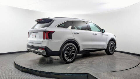 2024 Kia Sorento S
