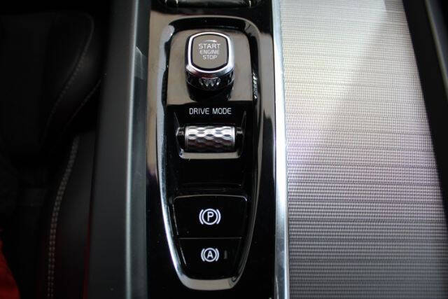 2019 Volvo XC60 T6 R-Design