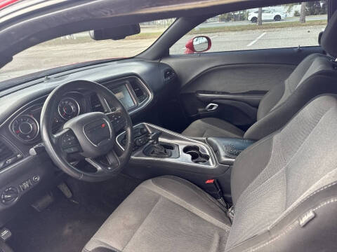 2015 Dodge Challenger SXT
