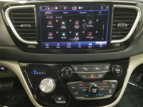 2021 Chrysler Pacifica Touring L