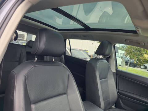 2018 Volkswagen Tiguan 2.0T SEL