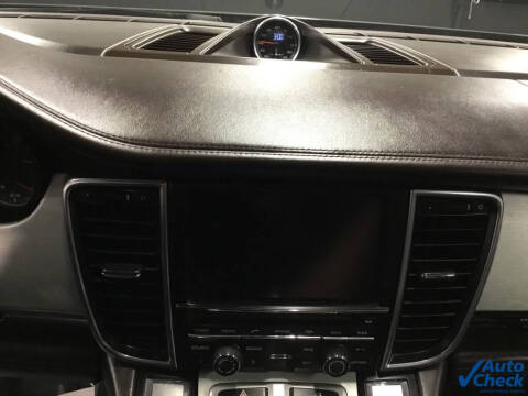 2016 Porsche Panamera GTS