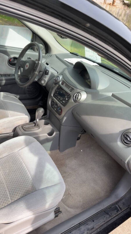 2005 Saturn Ion 3