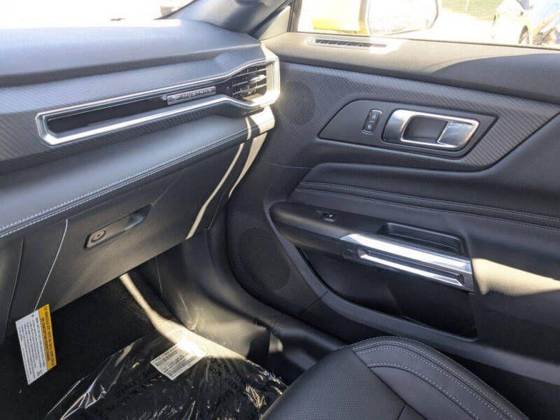 2025 Ford Mustang EcoBoost Premium