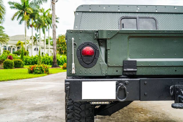 2001 AM General Hummer