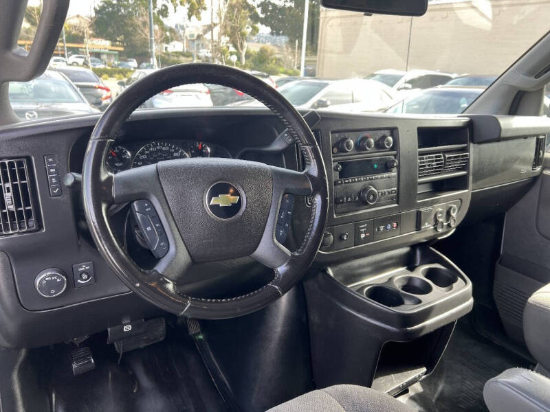 2021 Chevrolet Express 2500