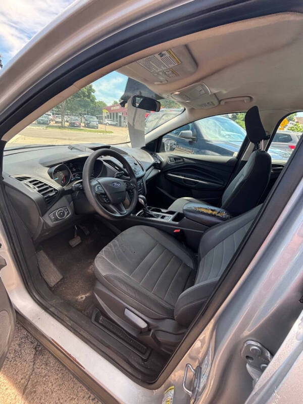 2019 Ford Escape S