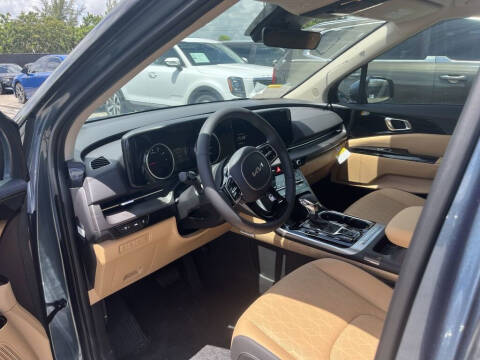 2024 Kia Carnival EX