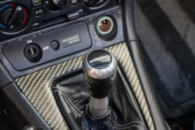 2000 Mazda MX-5 Miata 26