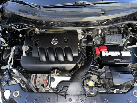 2011 Nissan Versa 1.8 S
