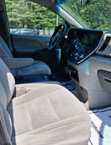 2015 Toyota Sienna