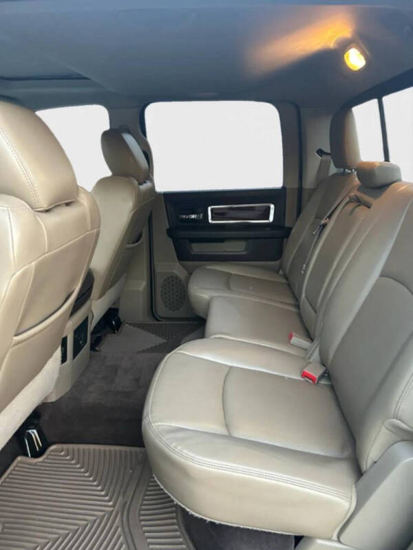 2011 RAM 1500 Laramie