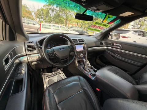 2017 Ford Explorer Sport