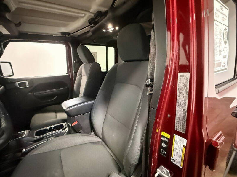 2022 Jeep Gladiator Willys